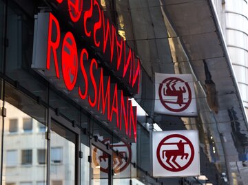 Rossmann Logo | © Adobe Stock/Tobias Arhelger