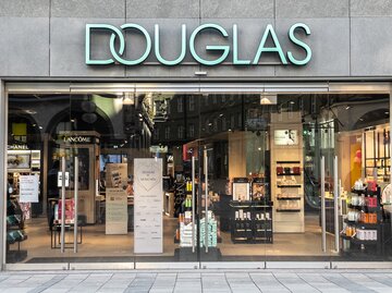 Douglas Store München | © Adobe Stock/Dennis