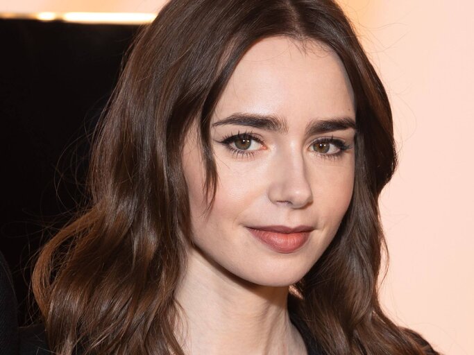 Lily Collins | © Getty Images/Marc Piasecki