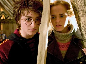 Daniel Radcliffe und Emma Watson als Harry und Hermine in "Harry Potter und der Feuerkelch" | © IMAGO / Avalon.red