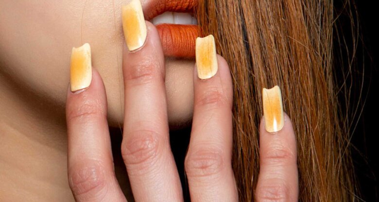 Gelbe Aura Nails | © Launchmetrics Spotlight