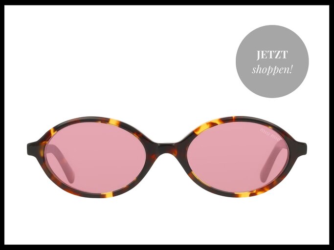 Ovale Hornbrille mit rosa Gläsern von Miu Miu bei Fielmann | © Fielmann