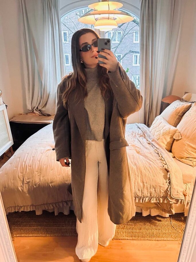 Outfitbild mit einer Satinhose | © myself.de Redaktion