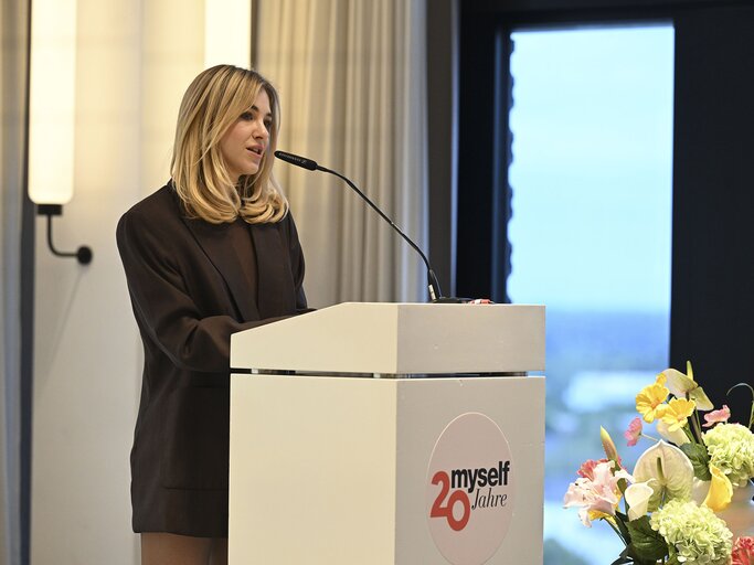 Diana zur Löwen beim myself-Award | © Hannes Magerstädt / Getty Images for myself