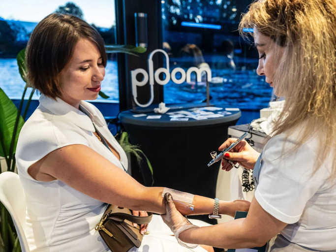 ploom Stand | © FUNKE Foto Service - Martin Moeller