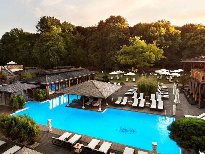 Außenpool des vabali Spas Hamburg | © vabali