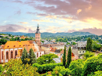 Blick über Baden-Baden | © Adobe Stock/Sina Ettmer