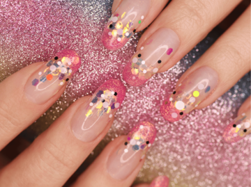 Confetti Nails | © Getty Images/Kirezhenkova Marina / EyeEm
