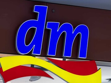 DM Logo | © Getty Images/DeFodi Images