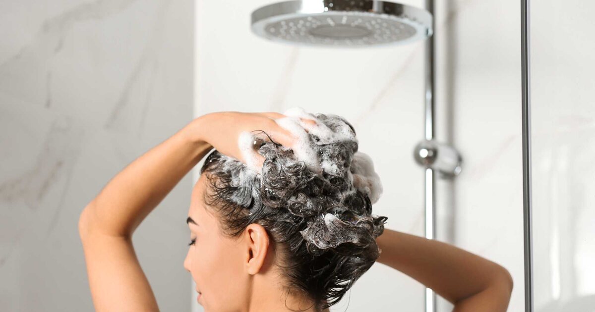 6 Fehler beim Haarewaschen, die du garantiert immer machst - so ...