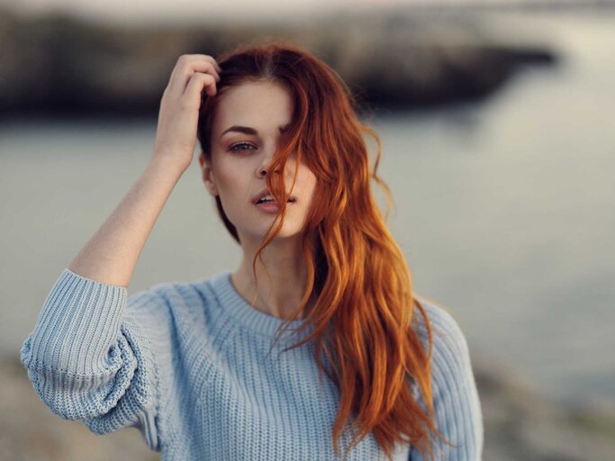 Frau mit rötlichem Haar | © Getty Images/Dmitry Ageev / EyeEm