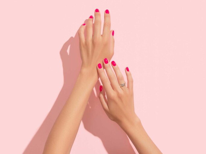 Fingernägel unverzichtbare 6 schöne Wie für Nagelstudio: dem Regeln aus