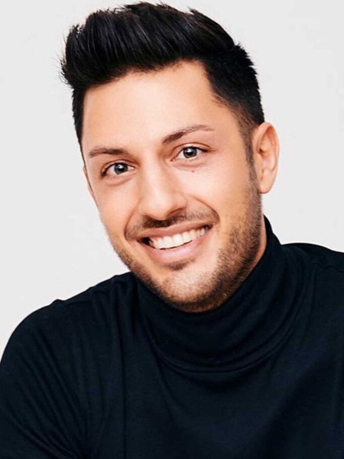 „Das Thema Veganismus an sich hält uns allen das Siegel vor die Augen, das ist unbequem, weil es uns direkt zeigt, dass wir im Widerspruch mit unseren EIGENEN Werten leben. Mir ist es wichtig, das Thema auf intersektionaler Ebene zu betrachten und Schnittstellen sichtbar zu machen!” | © Sophia Emmerich