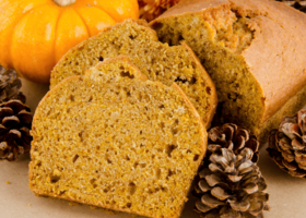 aufgeschnittenes Kürbisbrot