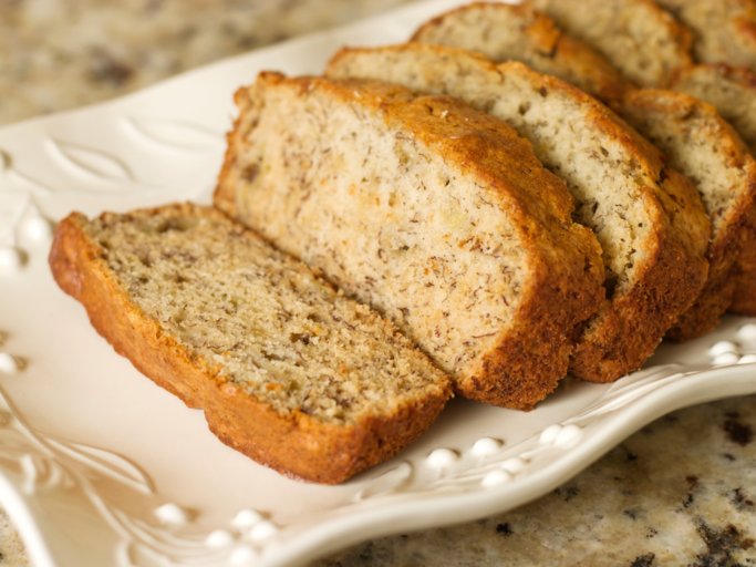 Bananenbrot aufgeschnitten | © Getty Images/Strevell