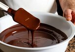Schokolade im Wasserbad schmelzen | © Getty Images/Alvaro Fernandez Echeverria