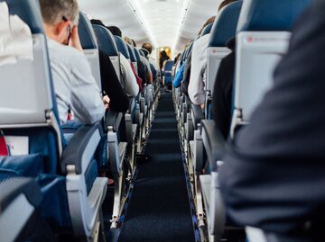 Passagierraum in einem Flugzeug | © Unsplash/Hanson Lu