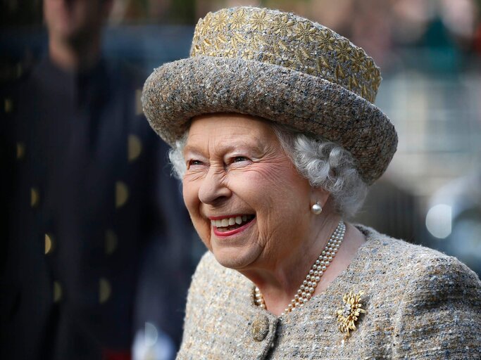 Die Queen am Lachen | © Getty Images/WPA Pool 