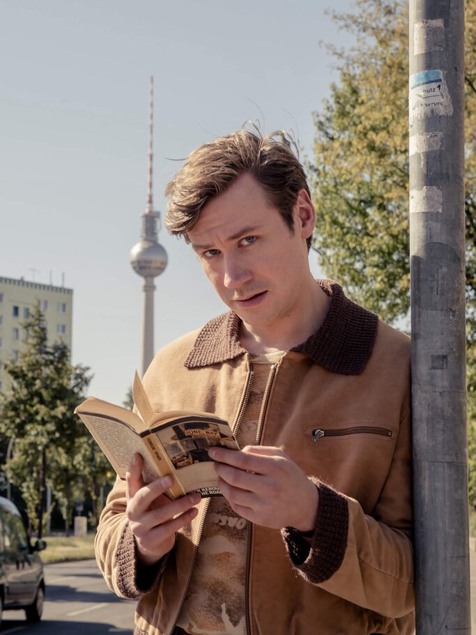 David Kross in der Stasikomödie | © Constantin Film