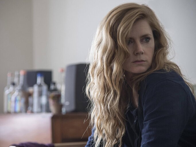 Amy Adams in Sharp Objects | © IMAGO / Everett Collection