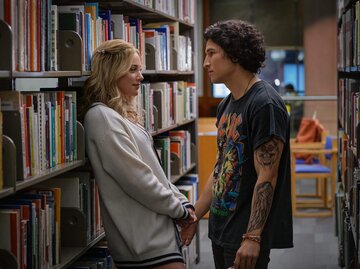 Lili Reinhart in "Look Both Ways" | © Netflix