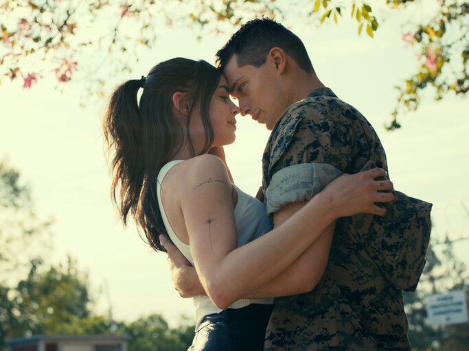 Purple Hearts auf Netflix | © Netflix