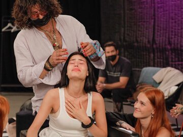 Kandidatin weint beim GNTM-Umstyling 2023 | © ProSieben/Richard Hübner
