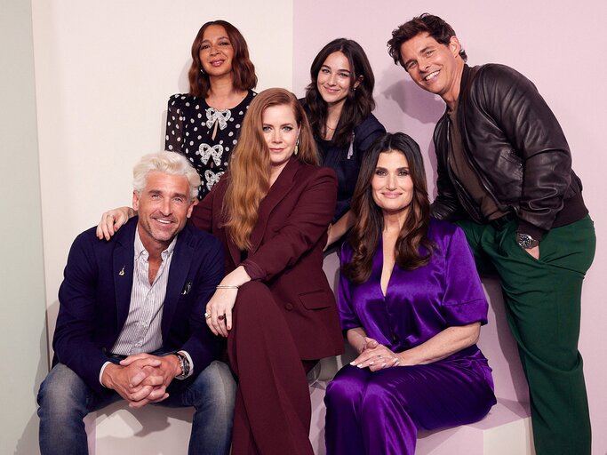 Patrick Dempsey, Maya Rudolph, Amy Adams, Gabriella Baldacchino, Idina Menzel, and James Marsden  | © Getty Images/Corey Nickols 