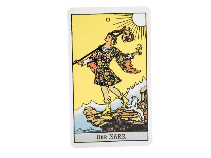 Die Tarotkarte "Der Narr" als dem klassischen Deck von A. E. Waite | © Getty Images/EdnaM