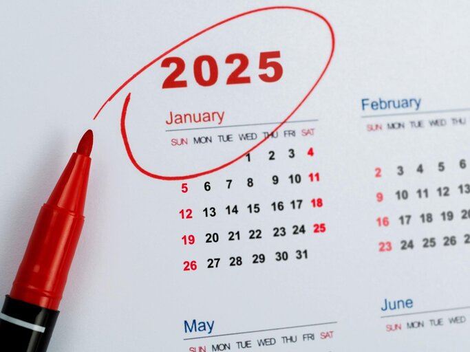 Kalender Januar 2025 | © Getty Images/baona
