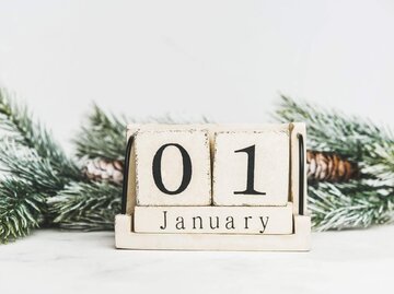 Holzkalender mit Datum 1.  Januar | © Getty Images/Olena Ruban