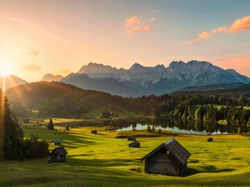 Blick auf mount Karwendel, Garmisch Partenkirchen, Alpen | © Getty Images/DieterMeyrl