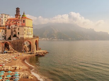 Küstenbild von Italien | © Getty Images/Artur Debat