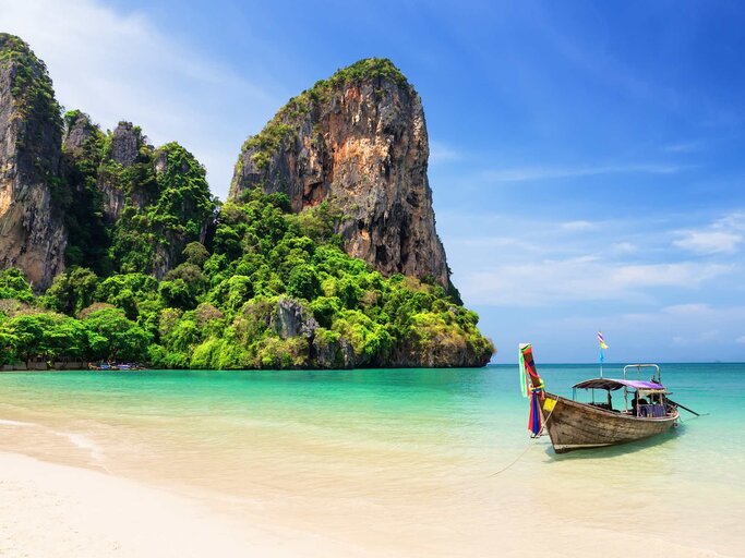 Wunderschöner Strand in Thailand | © Getty Images/Preto_perola