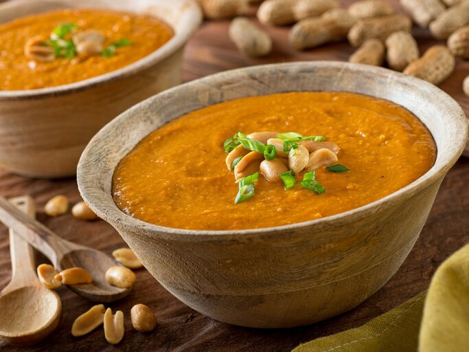 Afrikanische Erdnusssuppe | © Getty Images/Fudio