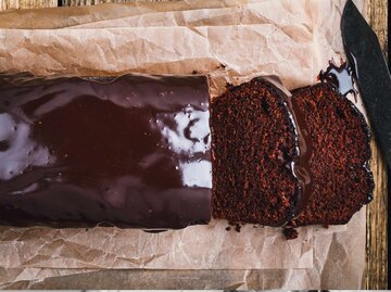 Saftiger Schokokuchen von oben fotografiert | © Getty Images/istetiana