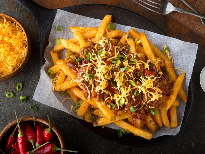 Chilli Cheese Fries | © Getty Images/Fudio