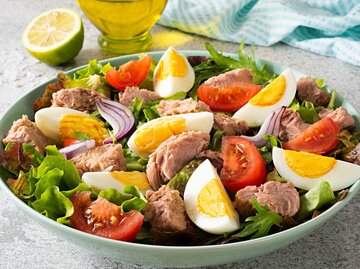 Thunfisch Salat | © Getty Images/BURCU ATALAY TANKUT
