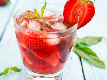 Erdbeer Cocktail | © Getty Images/Barcin