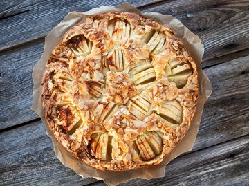 Ein Apfelkuchenkuchen von oben | © Getty Images/ PapadoXX