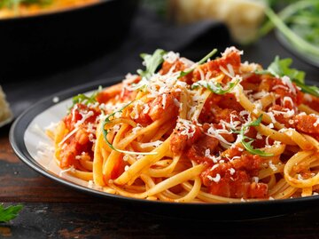 Spaghetti mit Tomatensauce | © Adobe Stock/grinchh