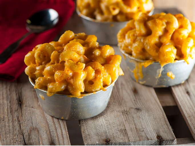 Mac and Cheese aus nur 3 Zutaten | © Getty Images/rebeccafondren