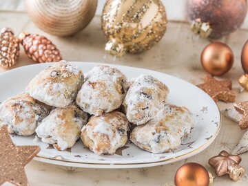 Christstollen Plätzchen | © Getty Images/Daniela Baumann