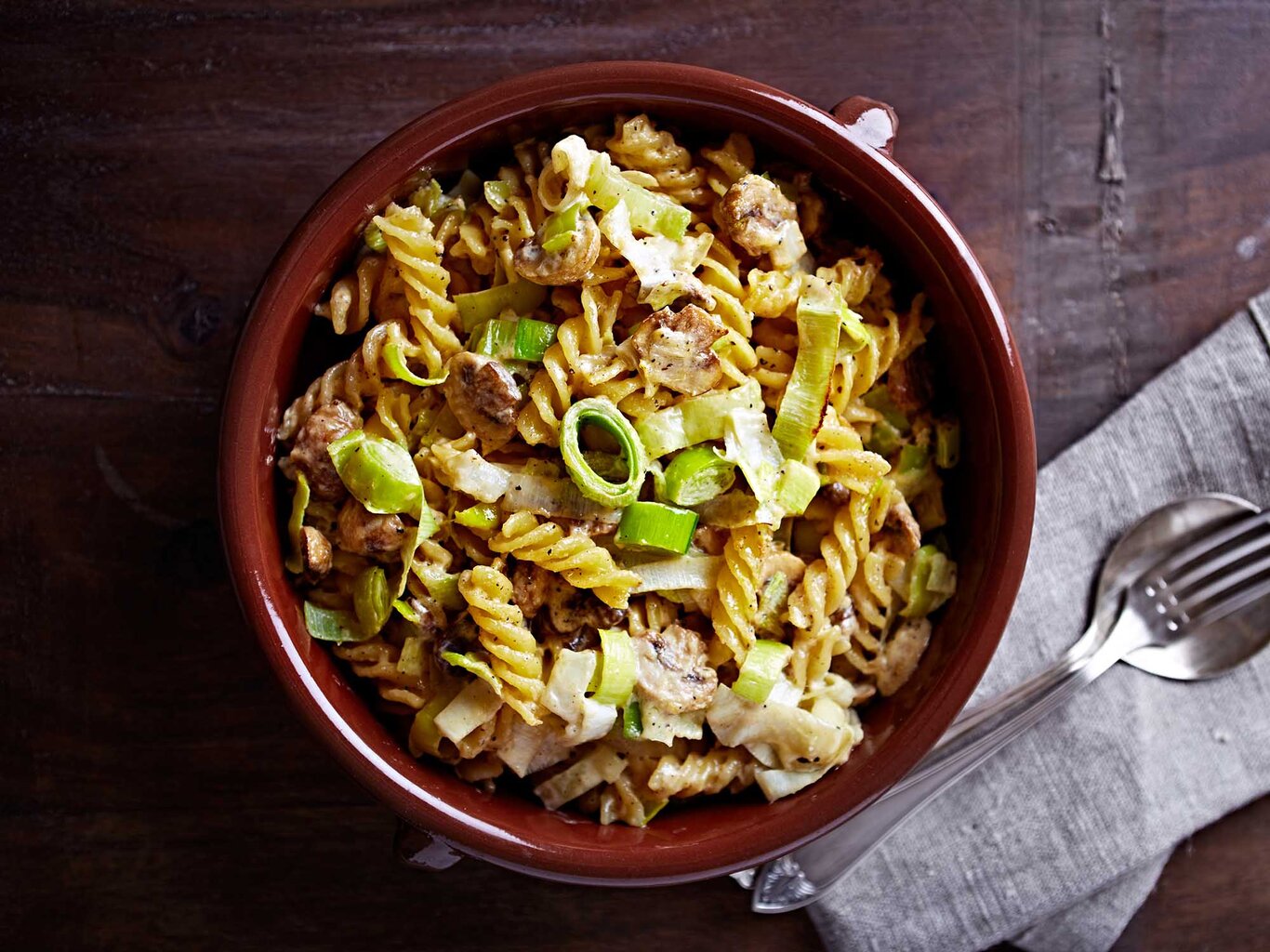 15-Minuten-Rezept: Vegane Pasta mit Lauch-Pilz-Sauce