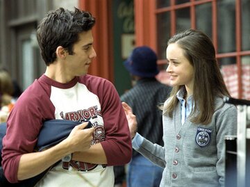 Rory und Jess aus Gilmore Girls | © IMAGO / Everett Collection