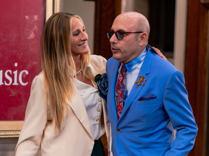 Sarah Jessica Parker und Willie Garson bei den SATC-Dreharbeiten | © gettyimages.de / Gotham