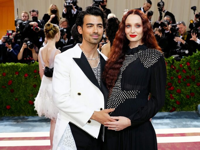 Sophie Turner mit Joe Jonas bei der Met Gala | © Getty Images/Jeff Kravitz