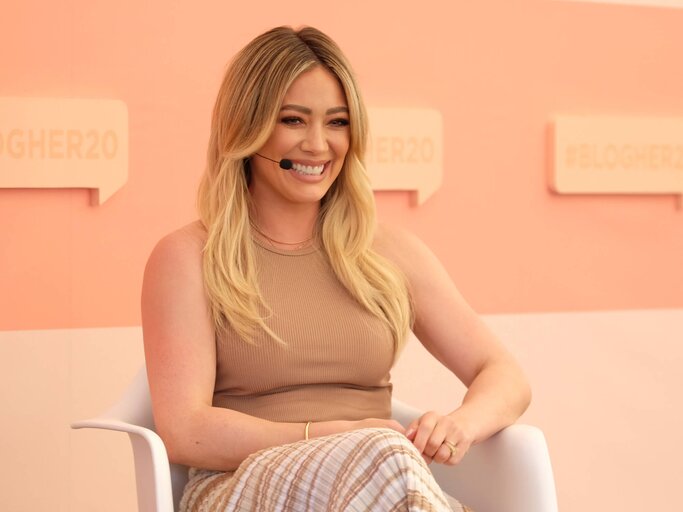 Hilary Duff auf einem Health Panel | © Getty Images/Sarah Morris