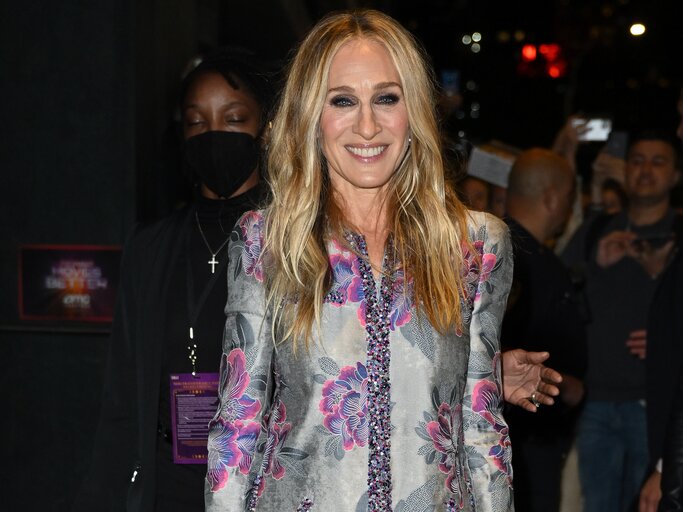 Sarah Jessica Parker auf der Premiere von Hocus-Pocus 2 in New York | © Getty Images/James Devaney 