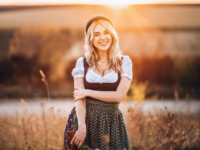 Person in Dirndl | © Getty Images/bedya